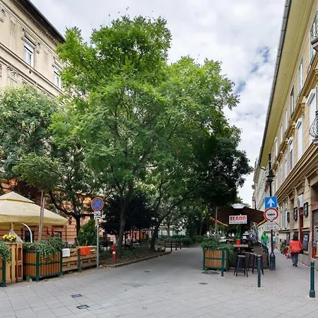 - Comfortable - Easy Sleep Budapest